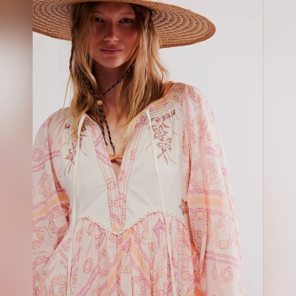 NWOT Free People Day Dreaming Mini - Picture 1 of 4